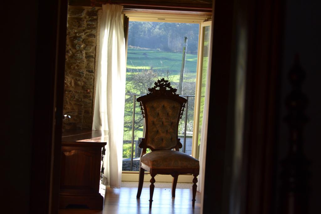 Vila Peregrina Castaneda  Luaran gambar