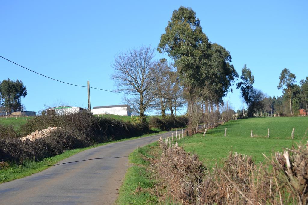 Vila Peregrina Castaneda  Luaran gambar